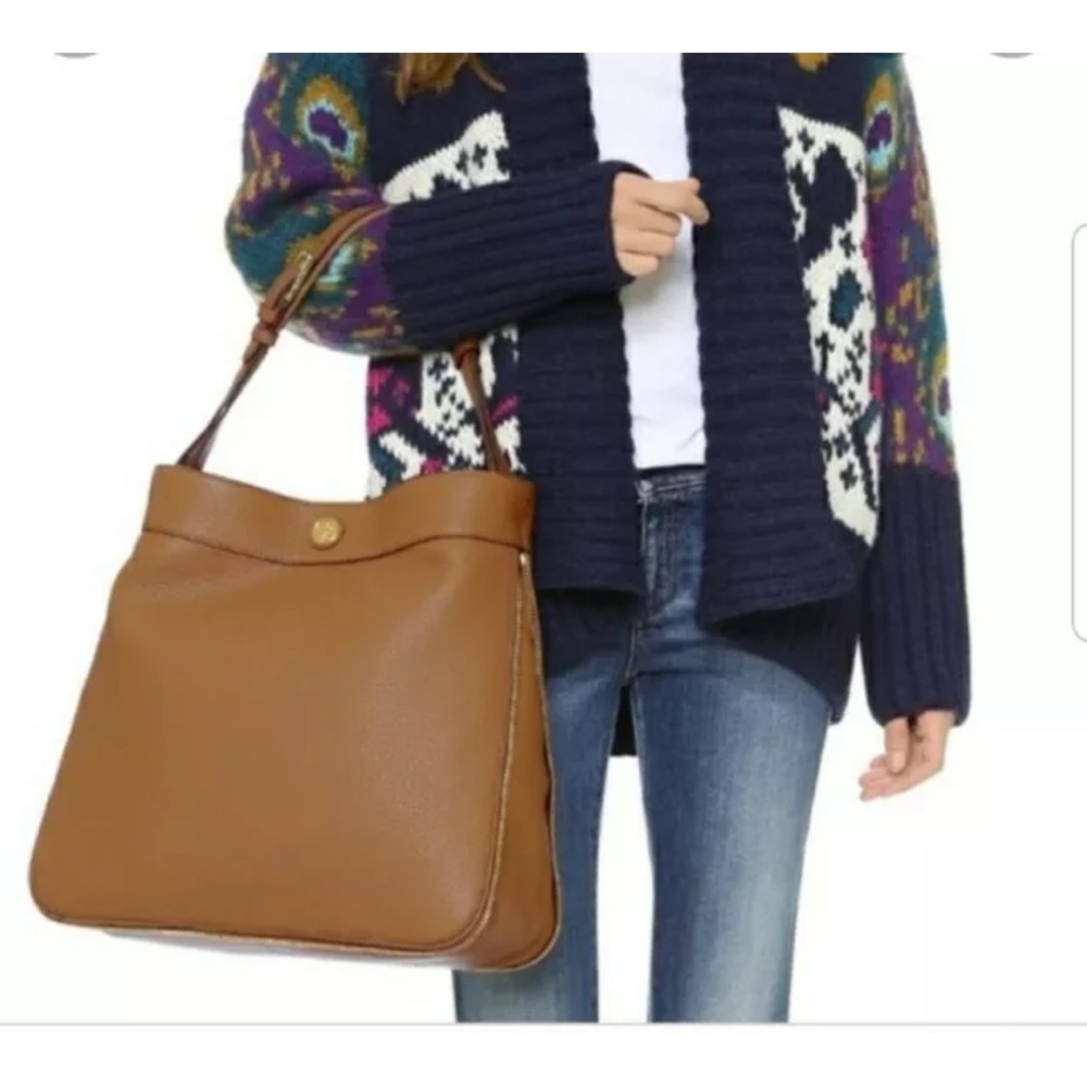 Tory Burch Robinson Expandable Hobo and Wallet - Picture 11 of 16